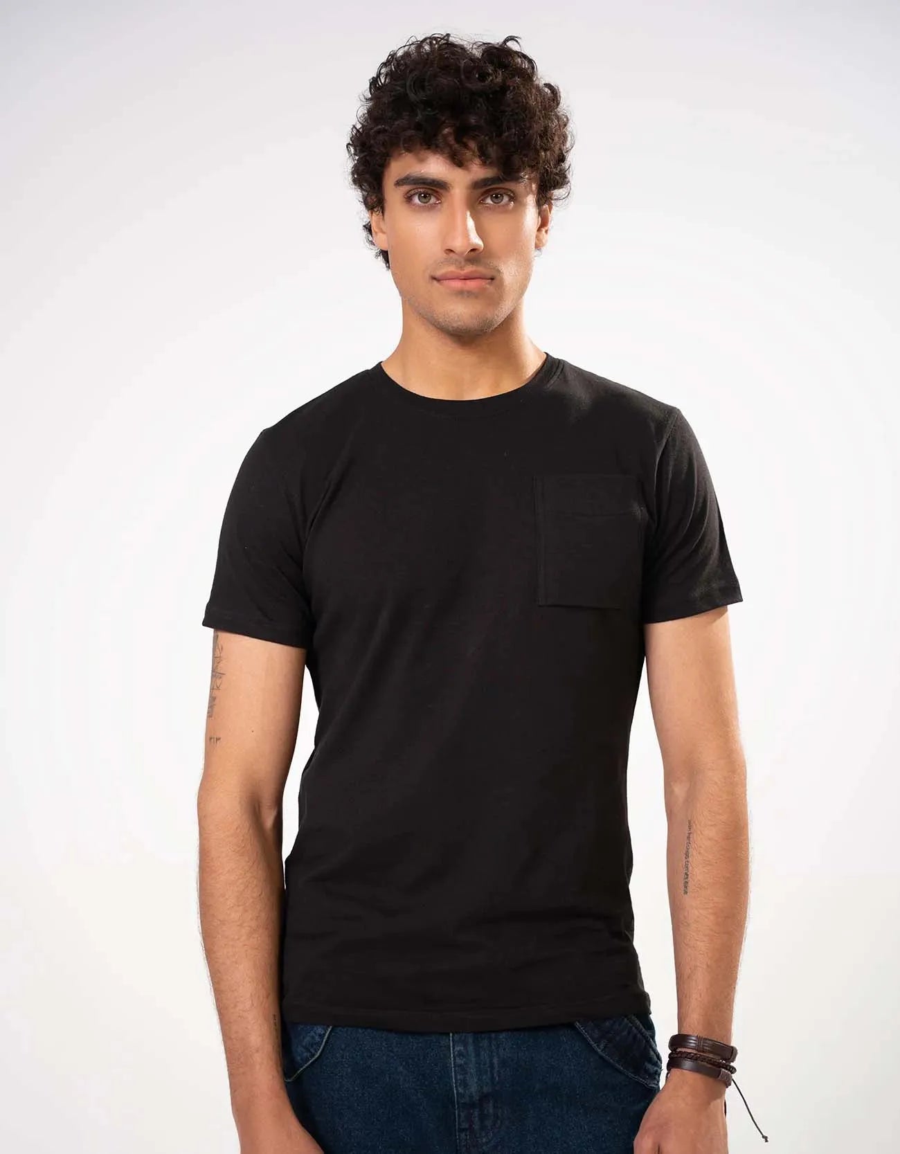 PATCH POCKET CREW NECK TEE