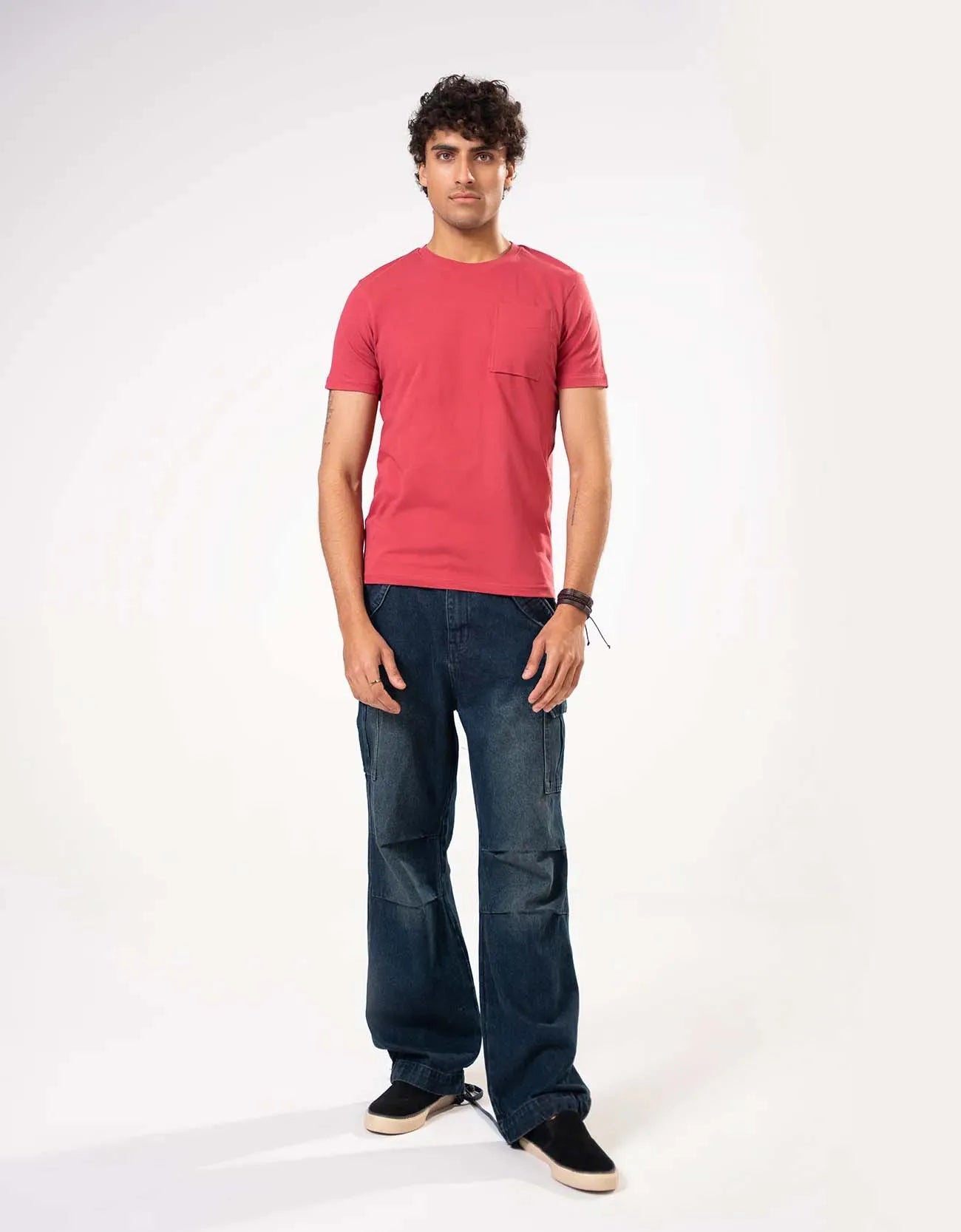 PATCH POCKET CREW NECK TEE