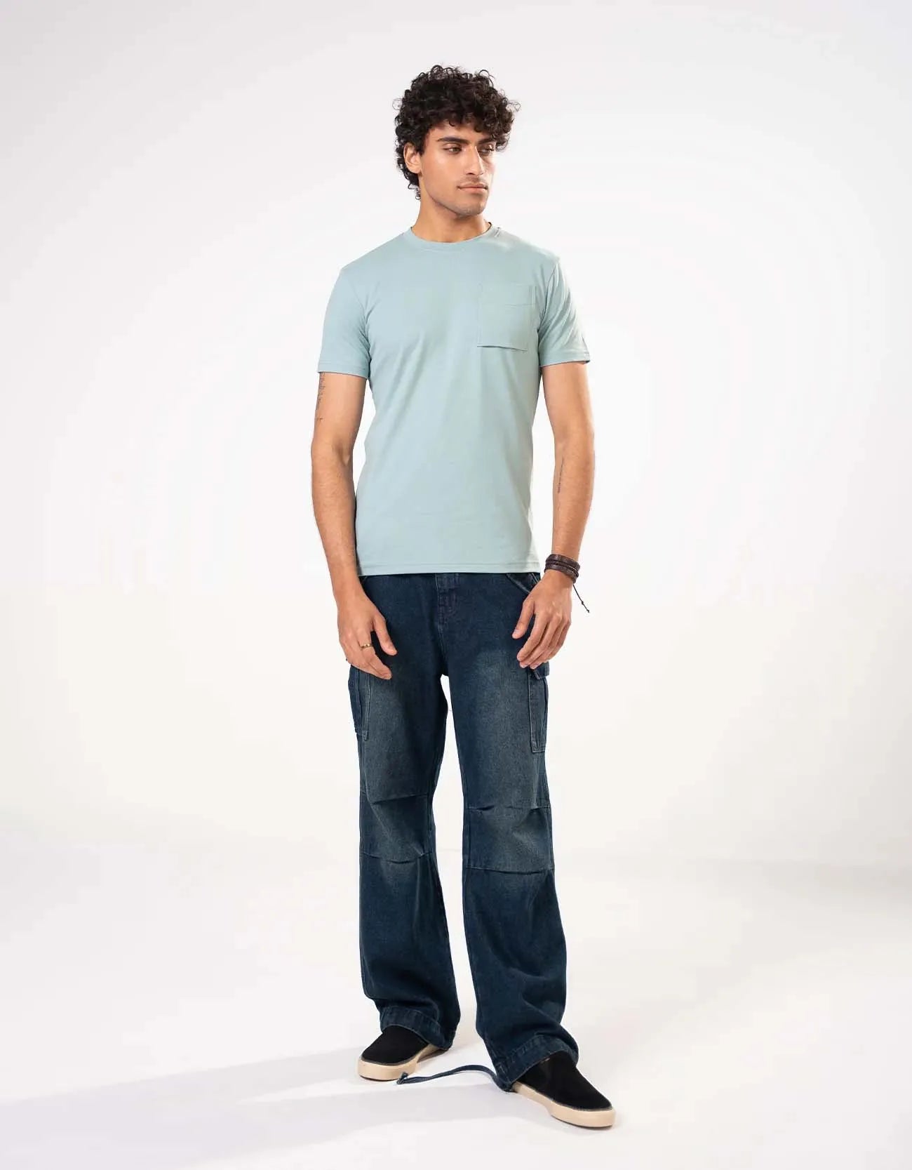 PATCH POCKET CREW NECK TEE