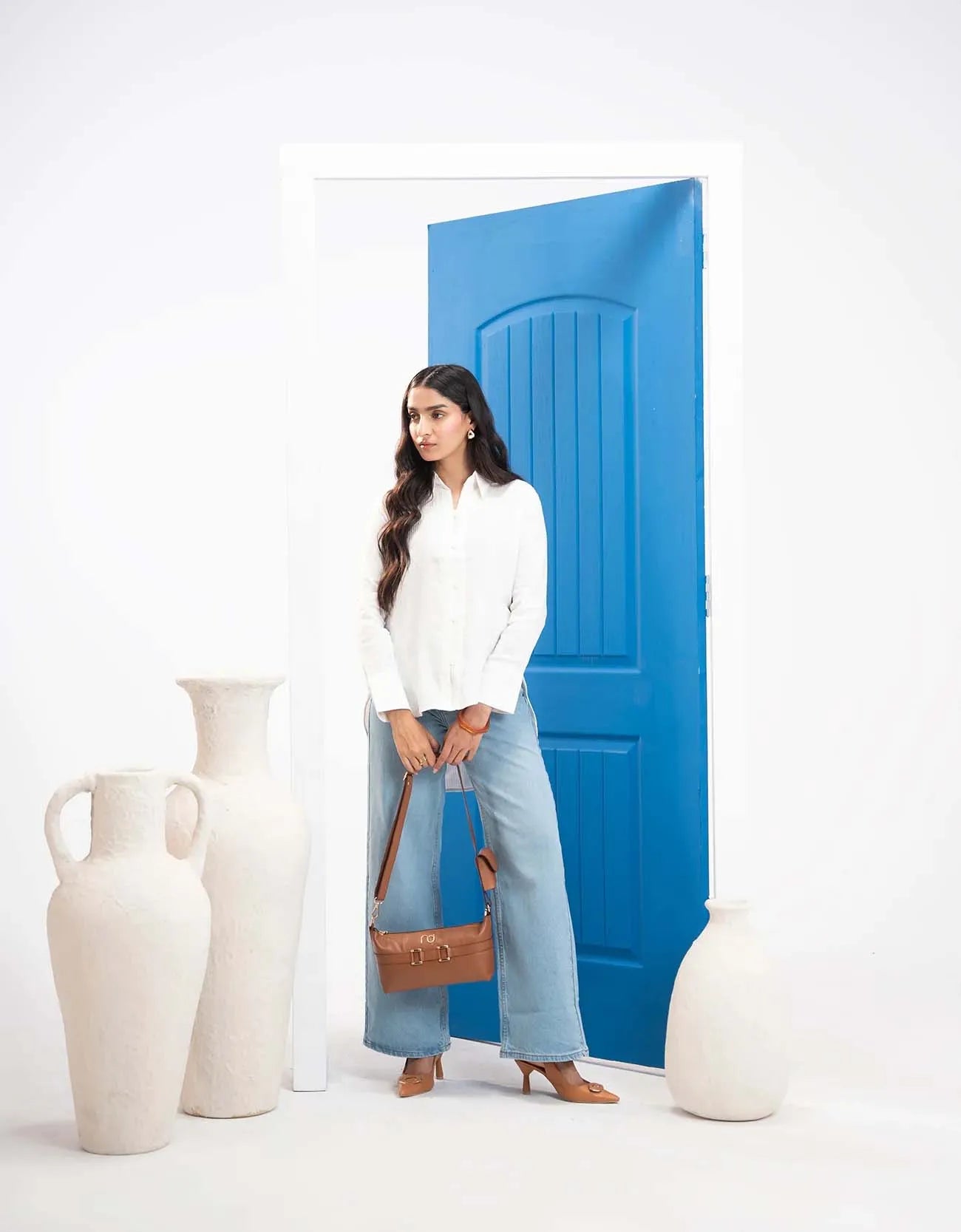 TEXTURED BUTTON DOWN SHIRT