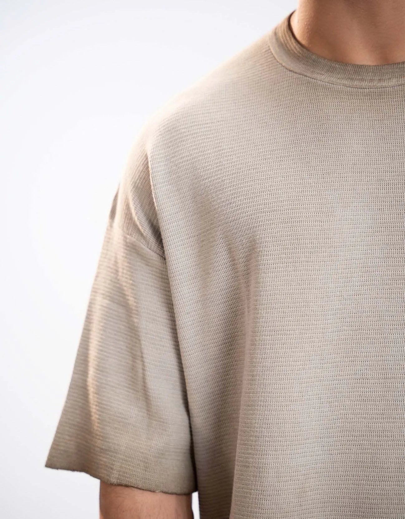 TEXTURED TIE-DYE T-SHIRT