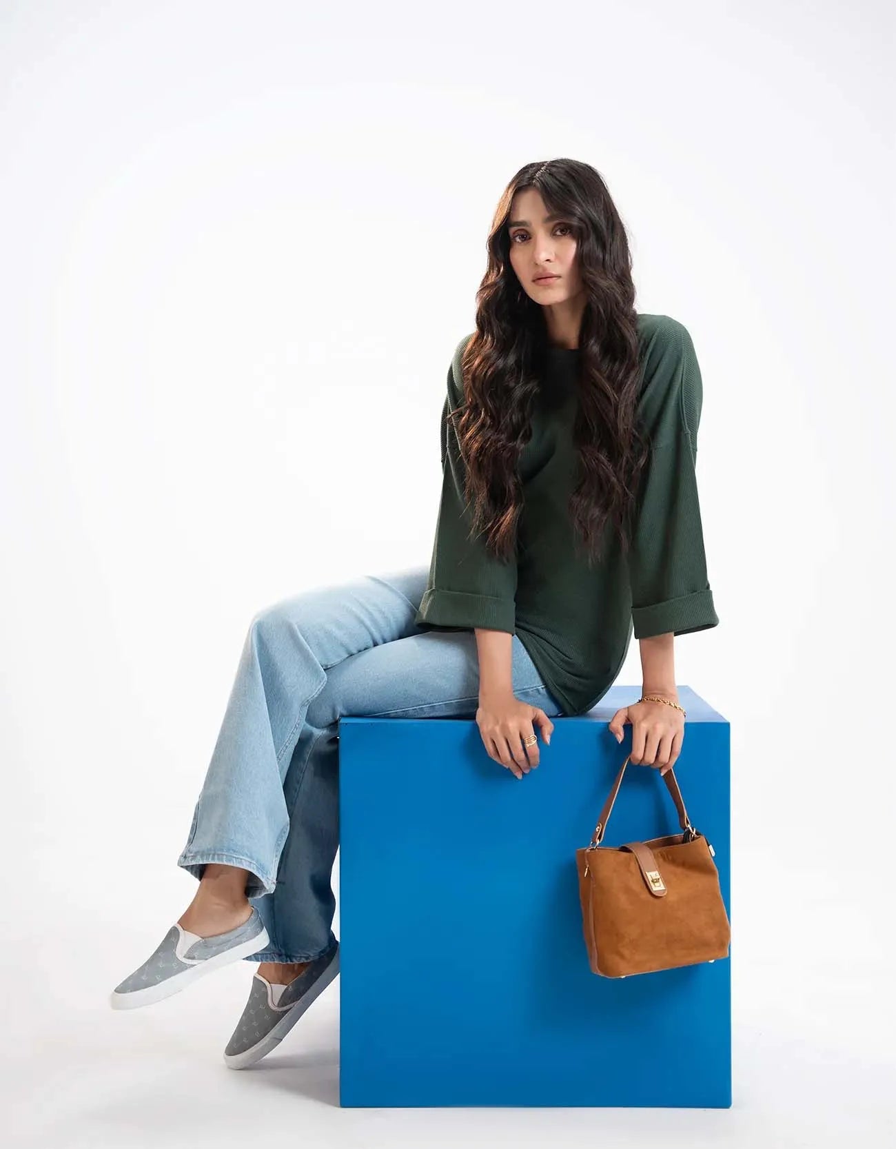 STRAIGHT CREW NECK T-SHIRT