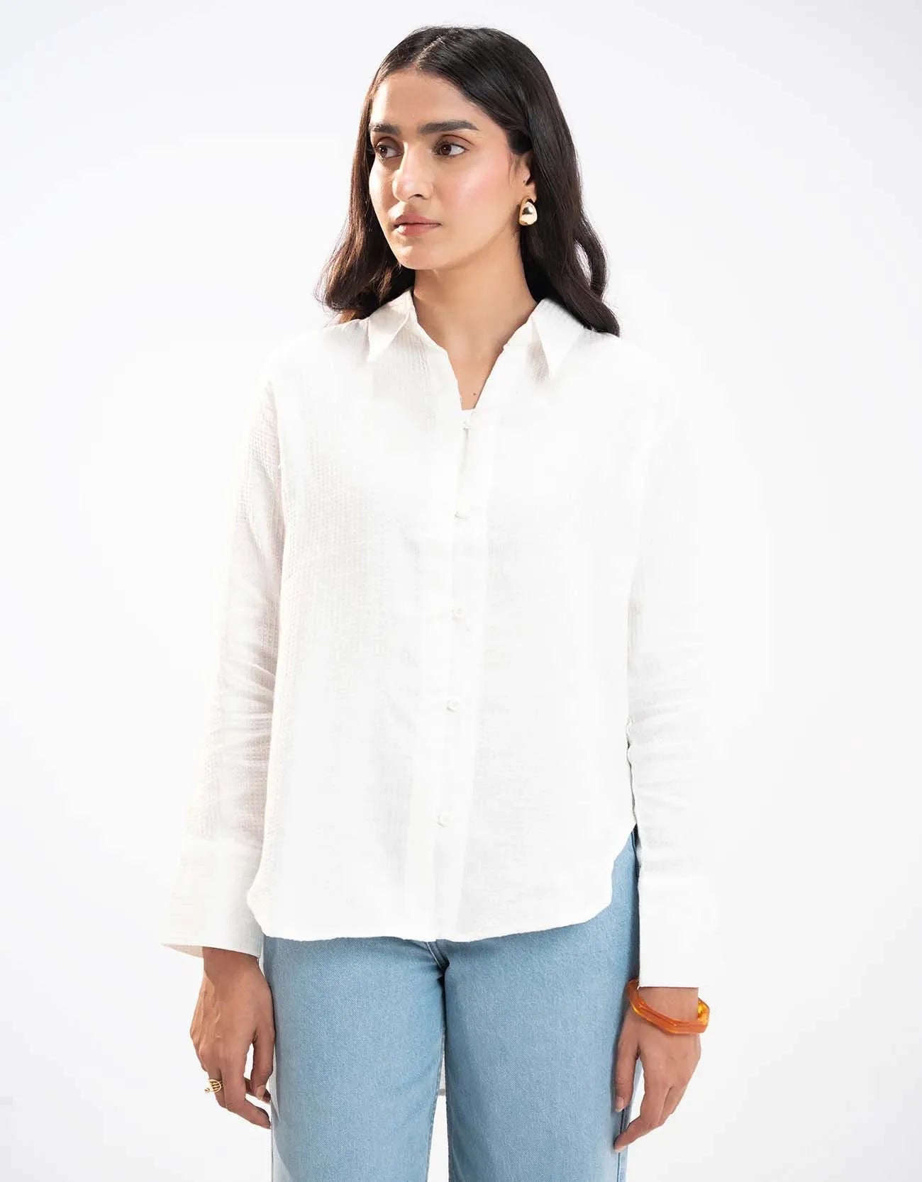TEXTURED BUTTON DOWN SHIRT