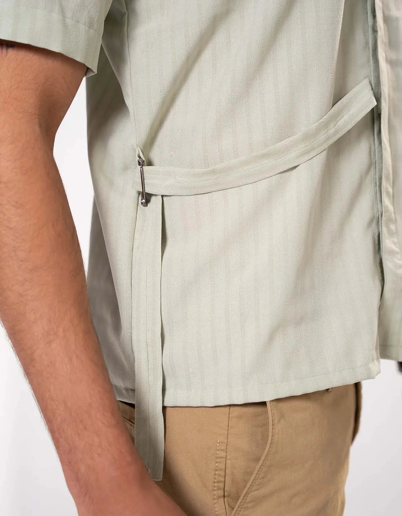 BOXY FIT CROSS OVER SHIRT