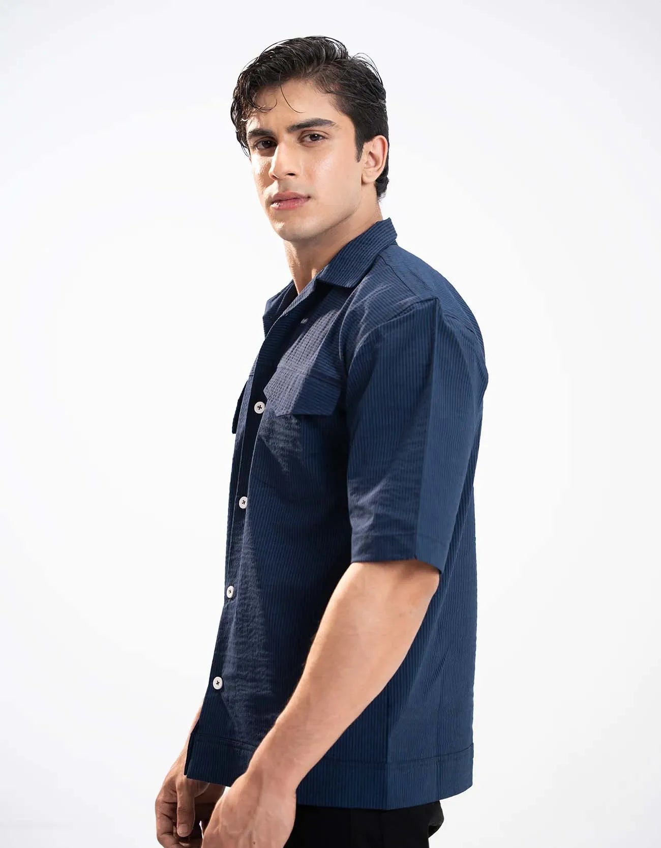 STRIP PATTERN SEERSUCKER FLAP POCKET SHIRT