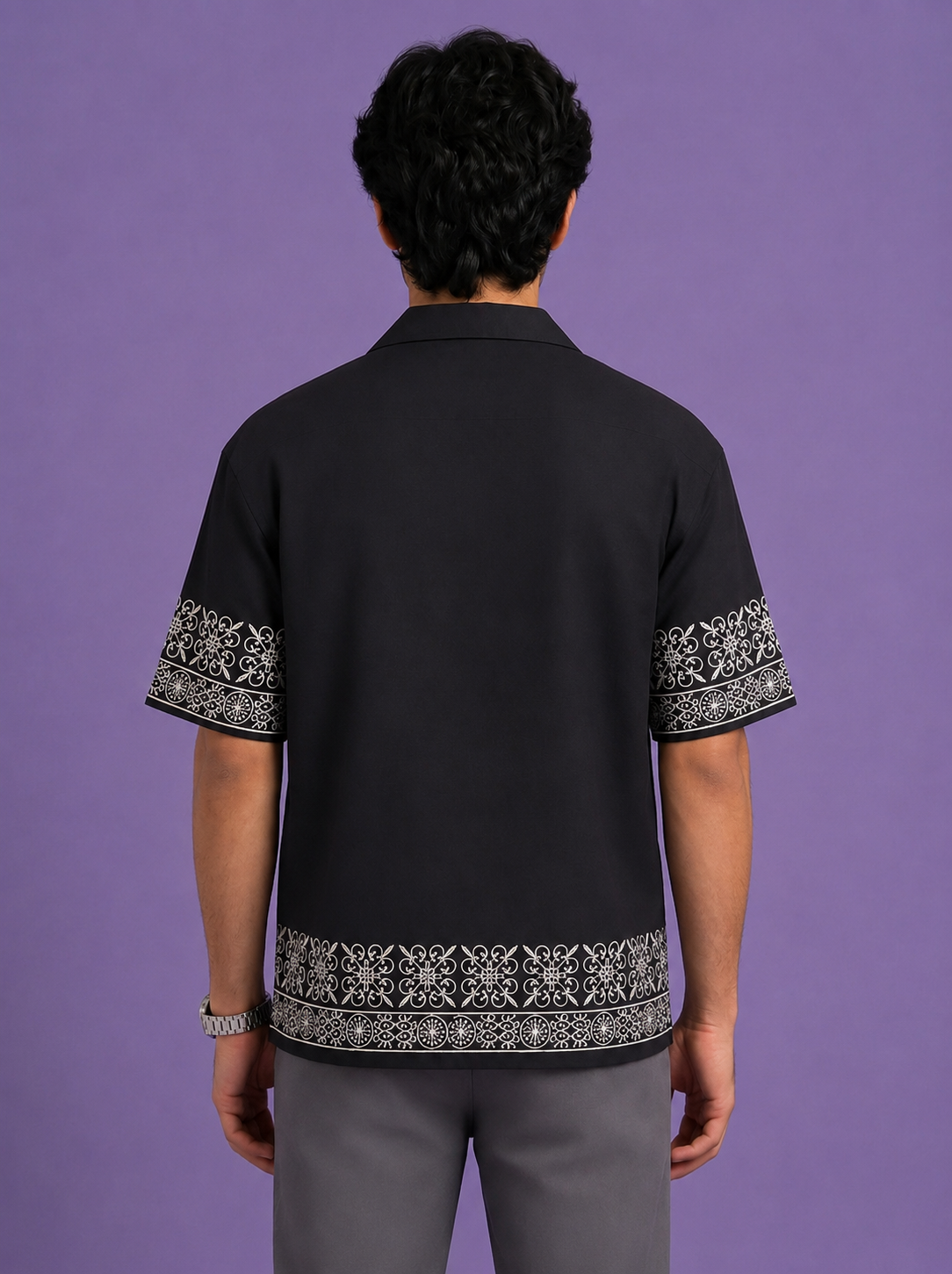THE ECLIPSE BORDER SHIRT