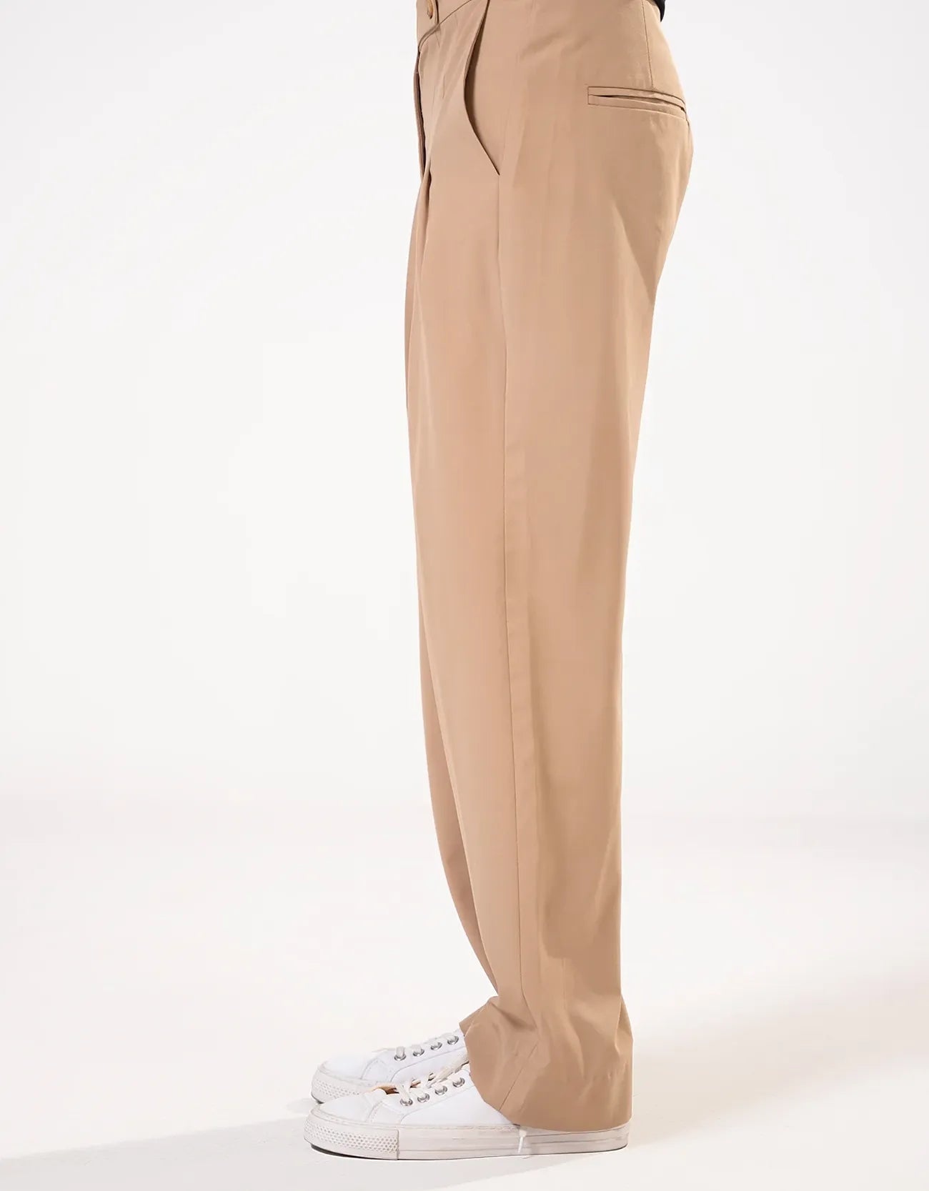 TAILORED STRAIGHT PANTS