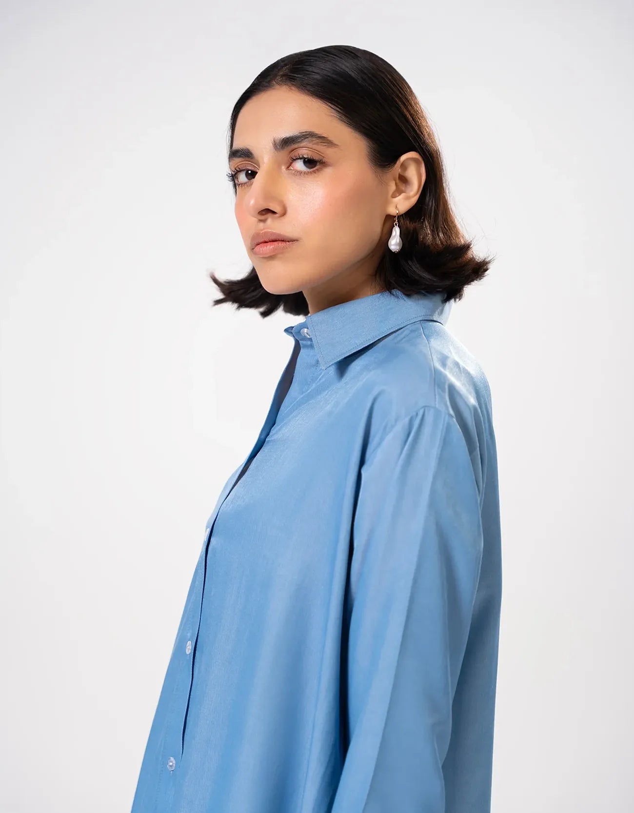 FLOWY BUTTON DOWN SHIRT