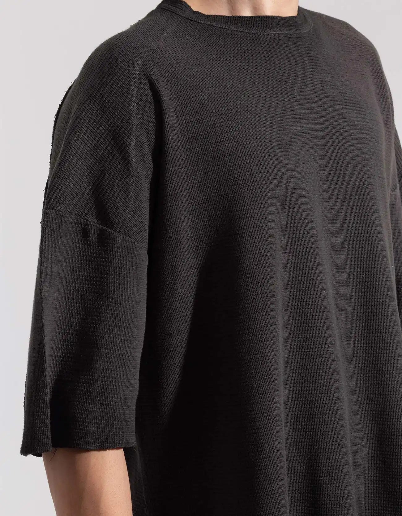 TEXTURED TIE-DYE T-SHIRT