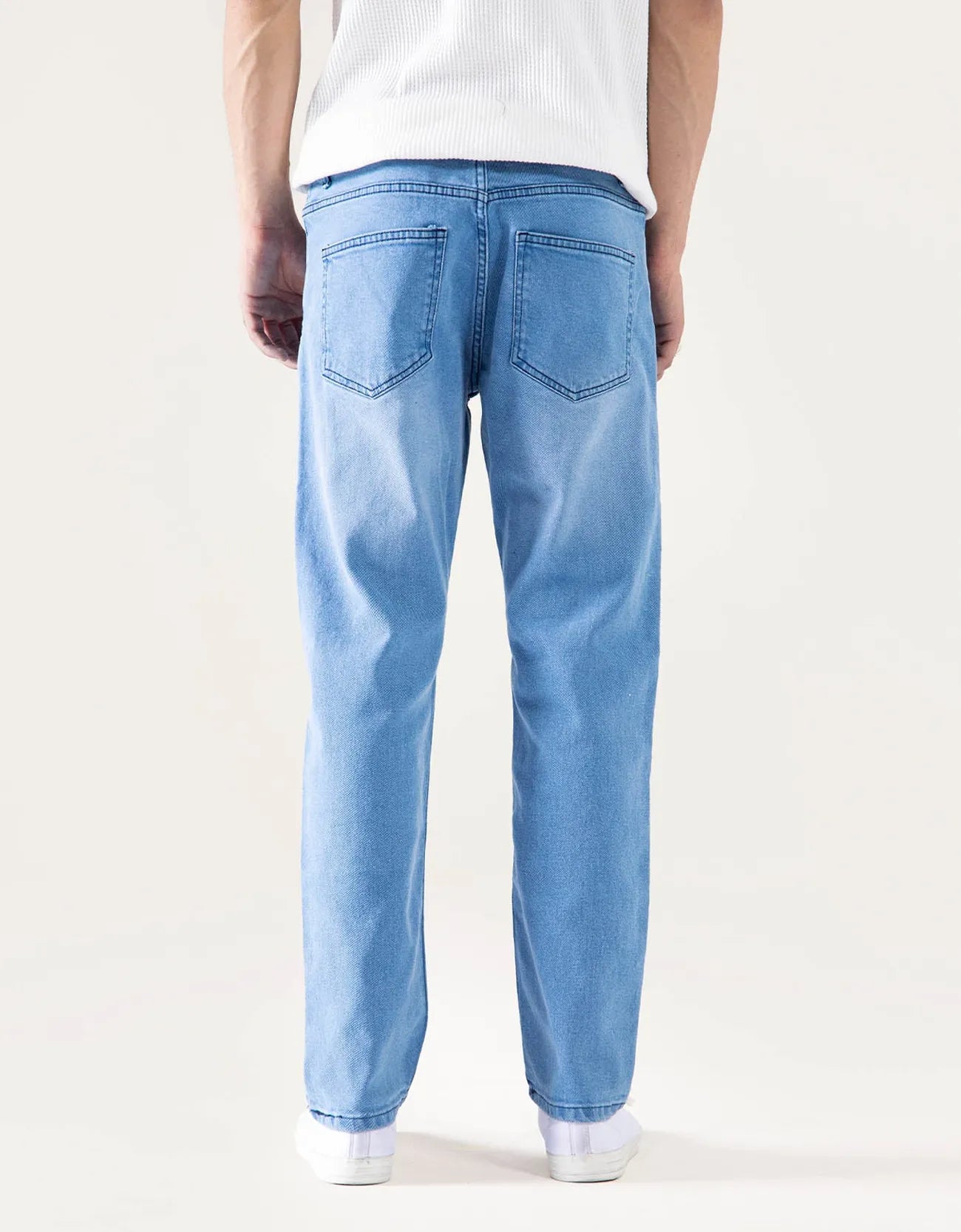 BASIC STRAIGHT JEANS