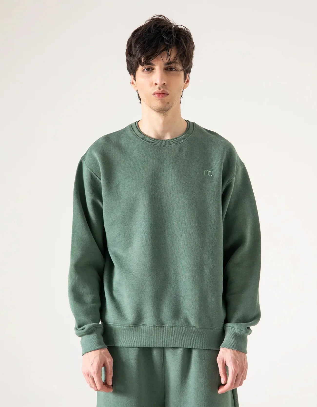 BASIC FLEECE SWEATSHIRT