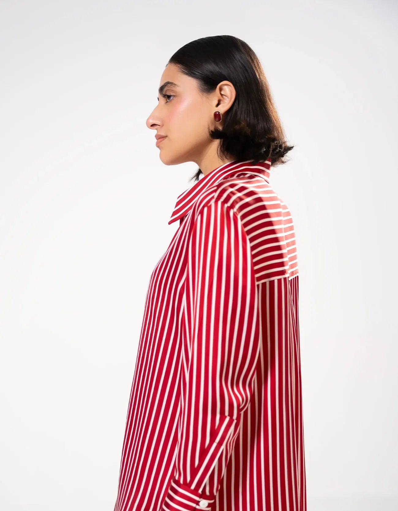 STRIPED BUTTON DOWN SHIRT