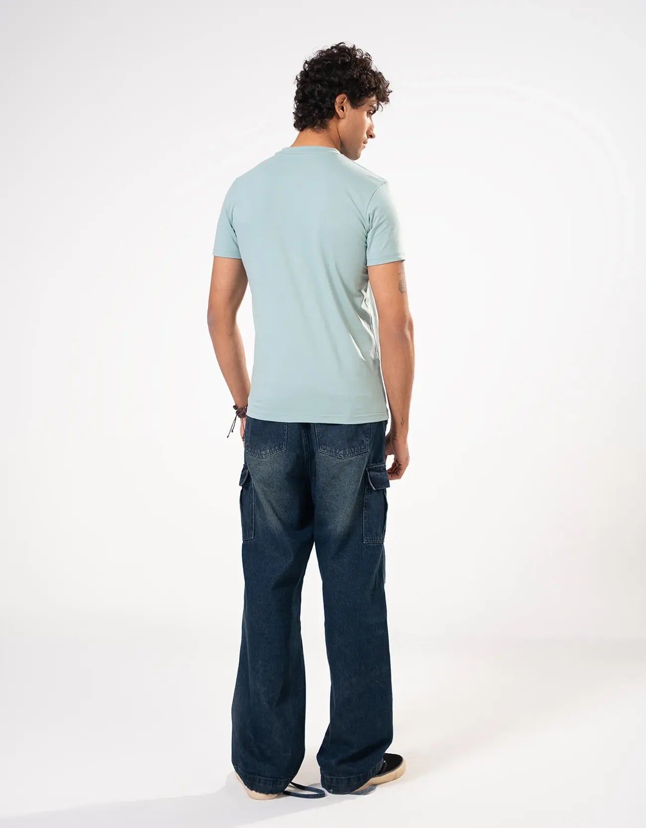 PATCH POCKET CREW NECK TEE