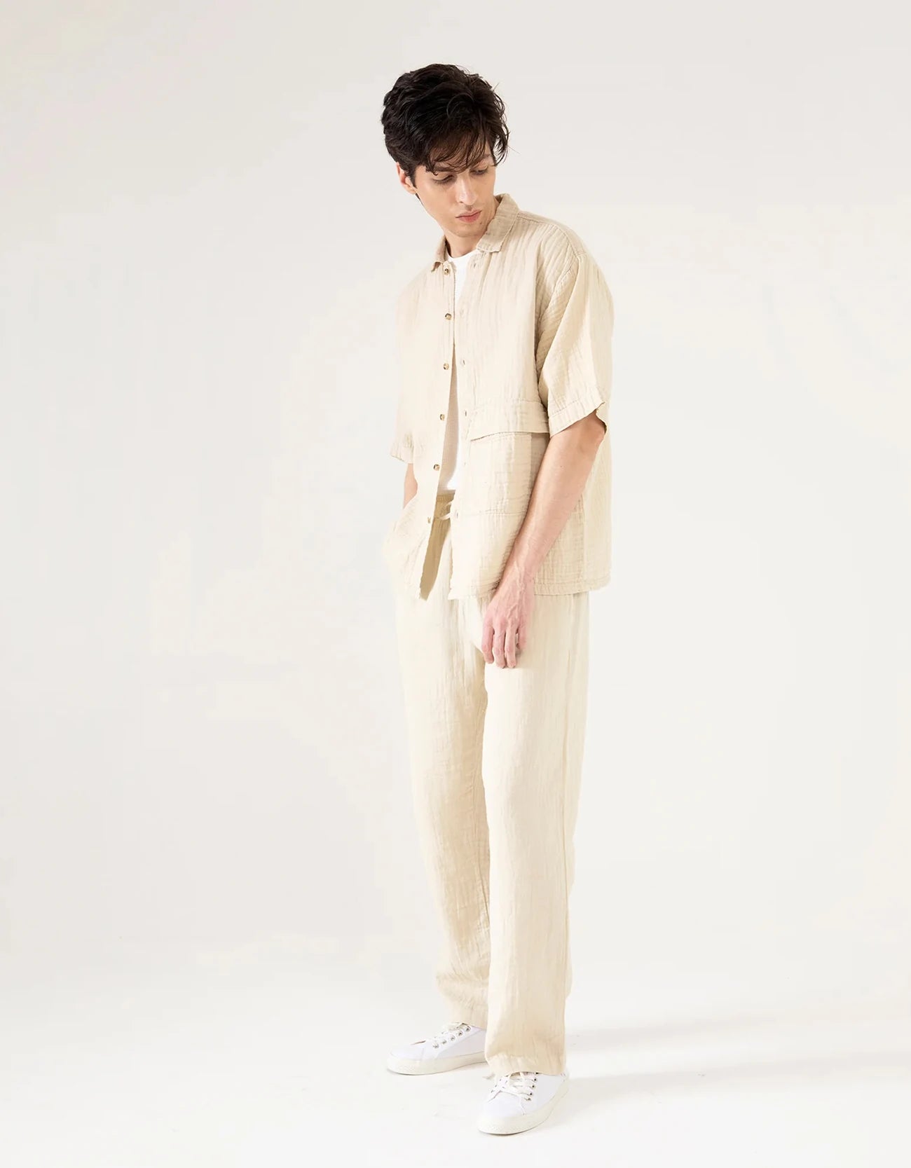 MUSLIN OVERSIZED PATCH POCKET OVERSHIRT