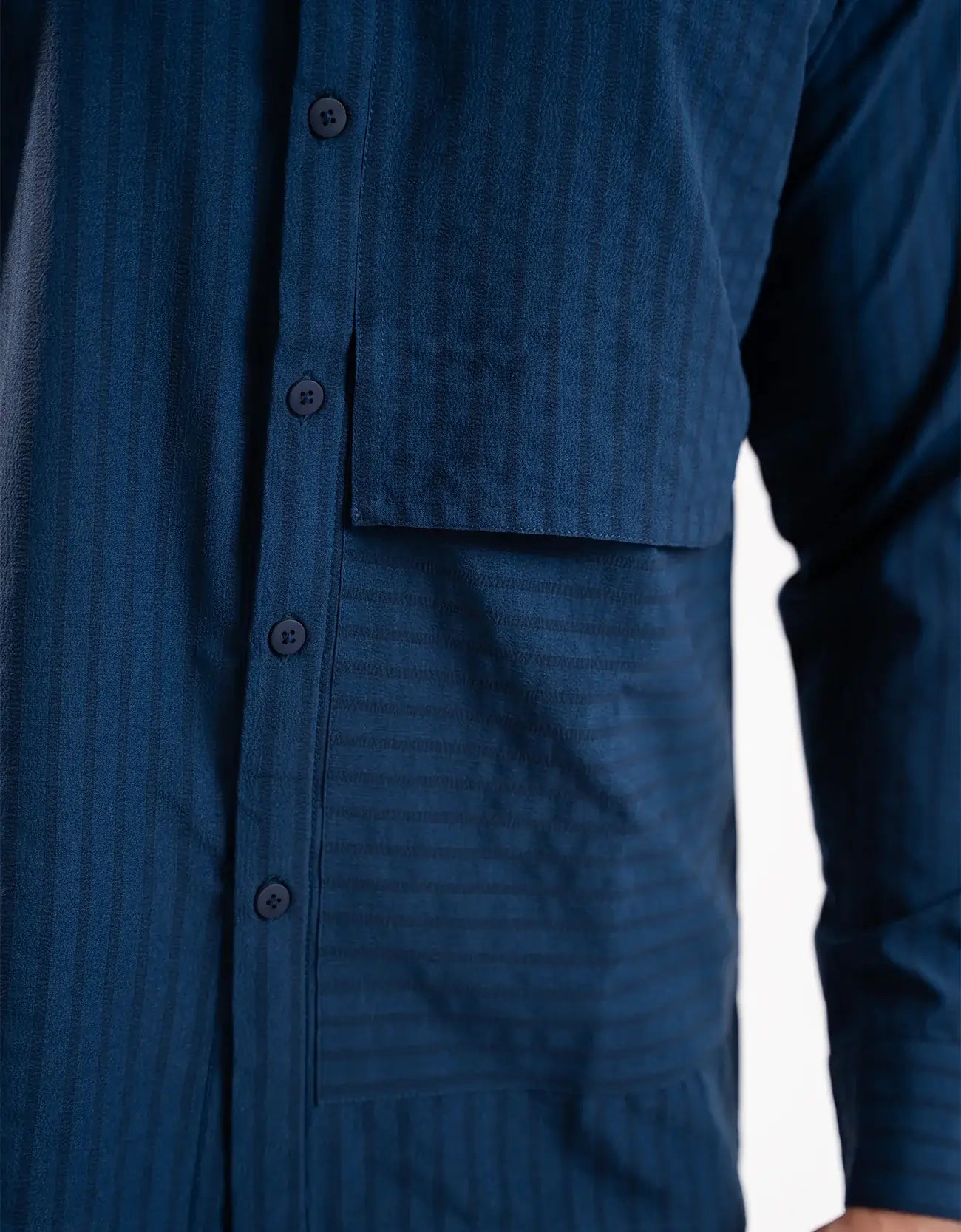 MEN’S BUTTON DOWN SHIRT WITH FLAP POCKET