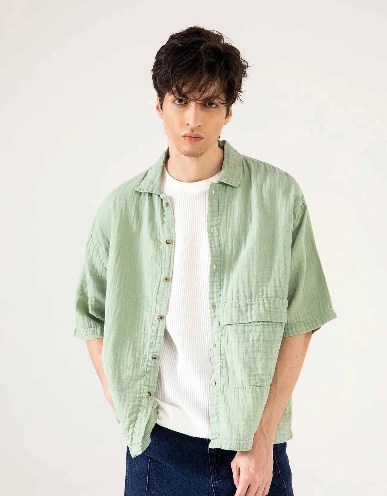 MUSLIN OVERSIZED PATCH POCKET OVERSHIRT