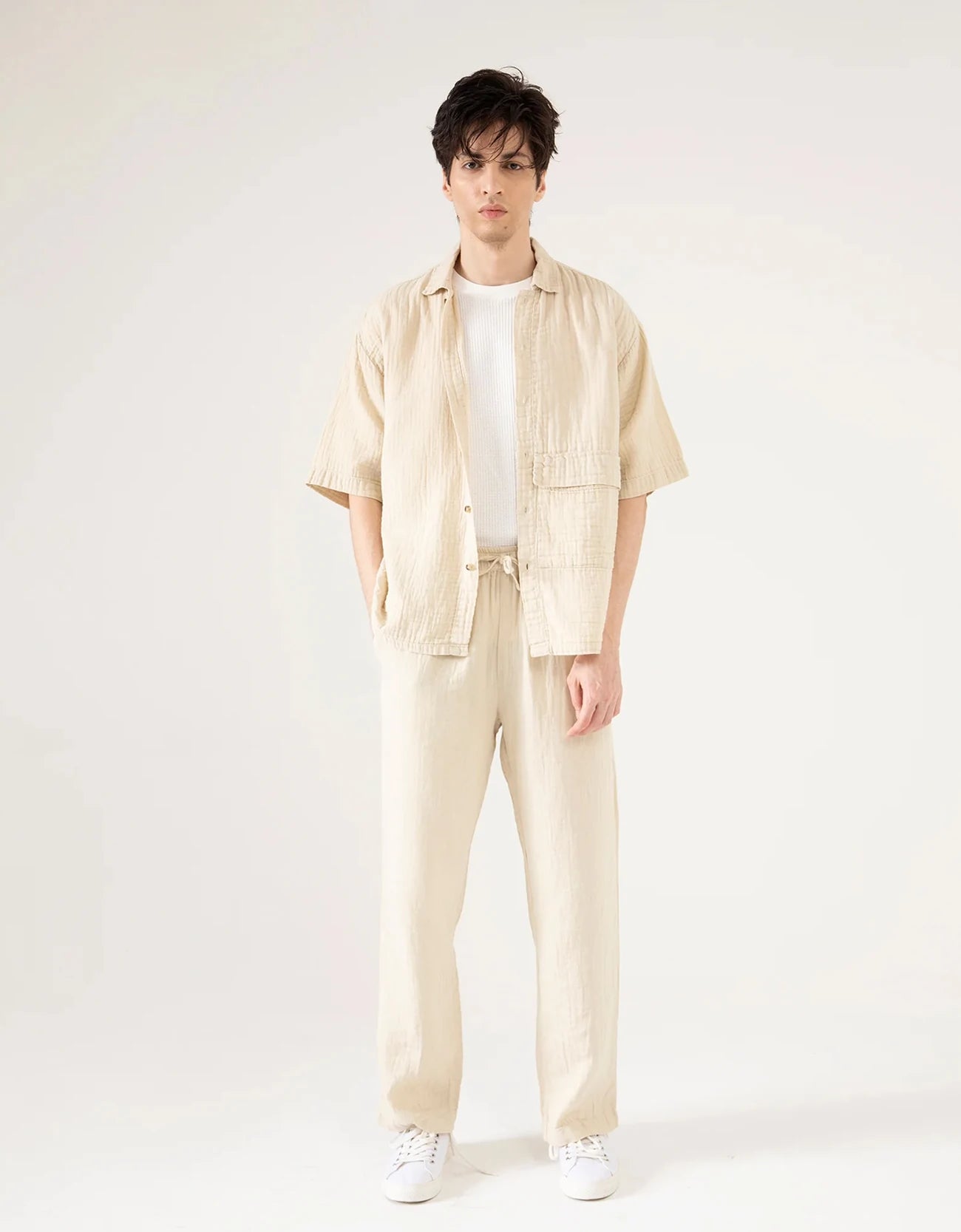 MUSLIN OVERSIZED PATCH POCKET OVERSHIRT