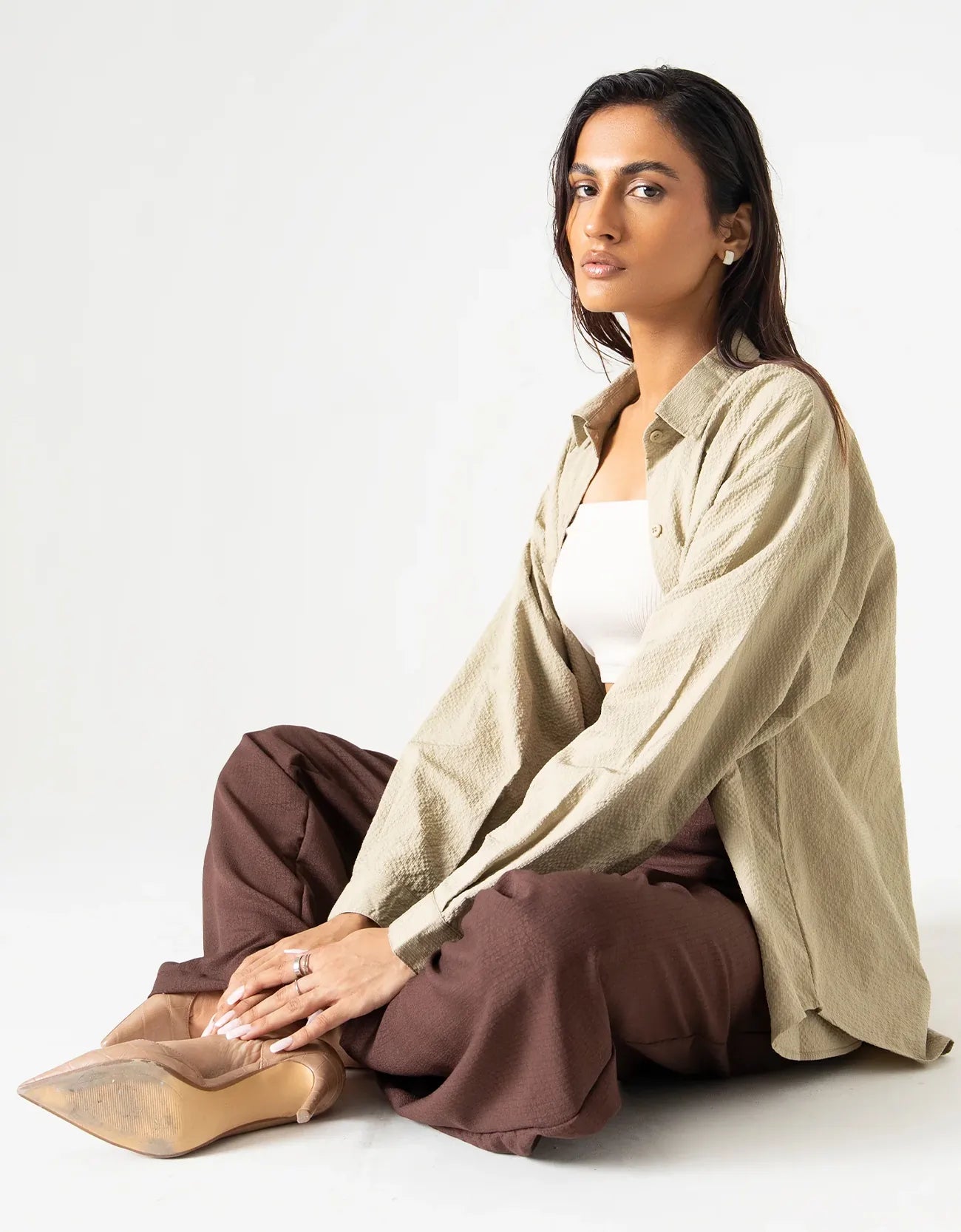 PATCH POCKET TEXTURED BUTTON DOWN SHIRT