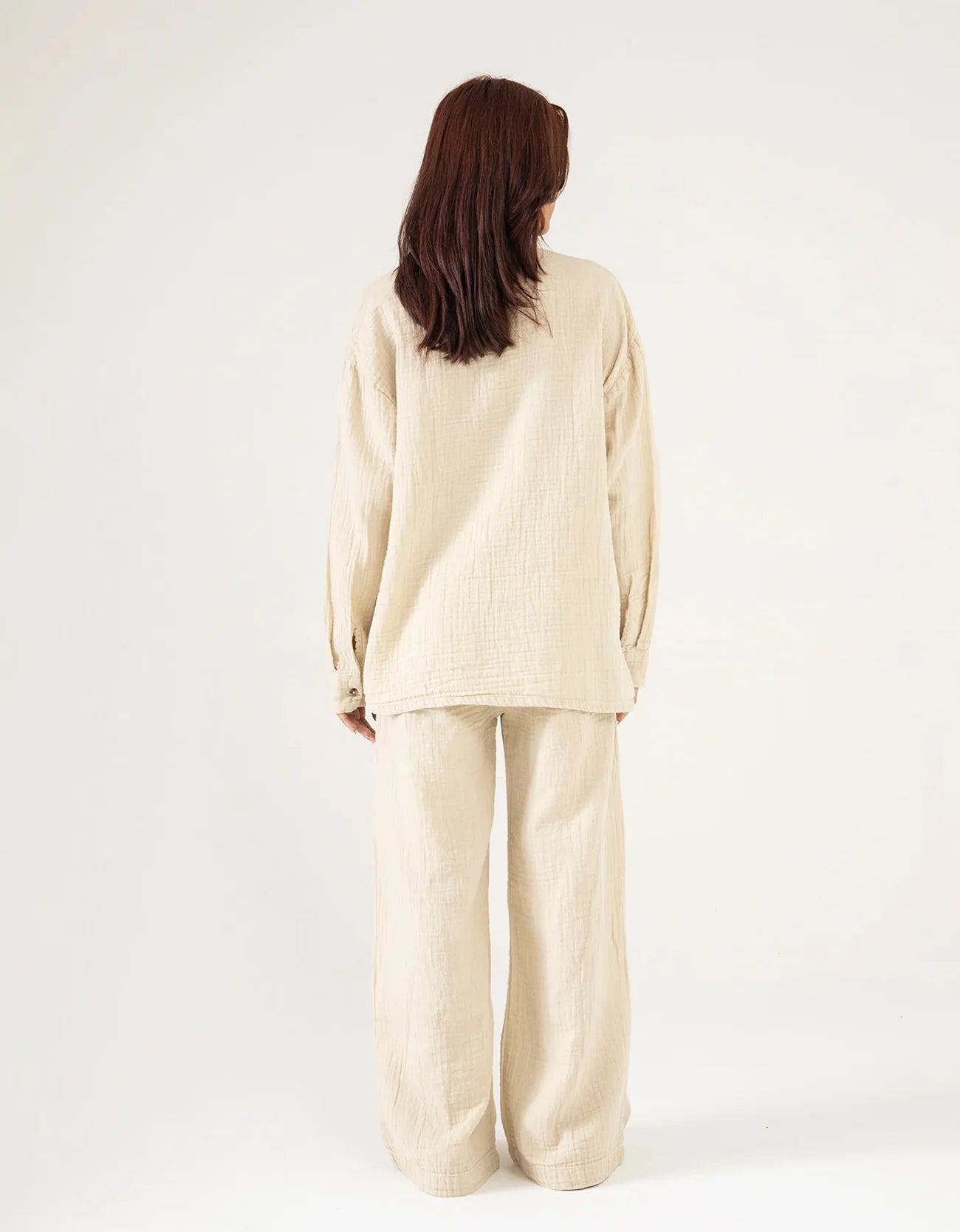 MUSLIN PATCH POCKET SHIRT