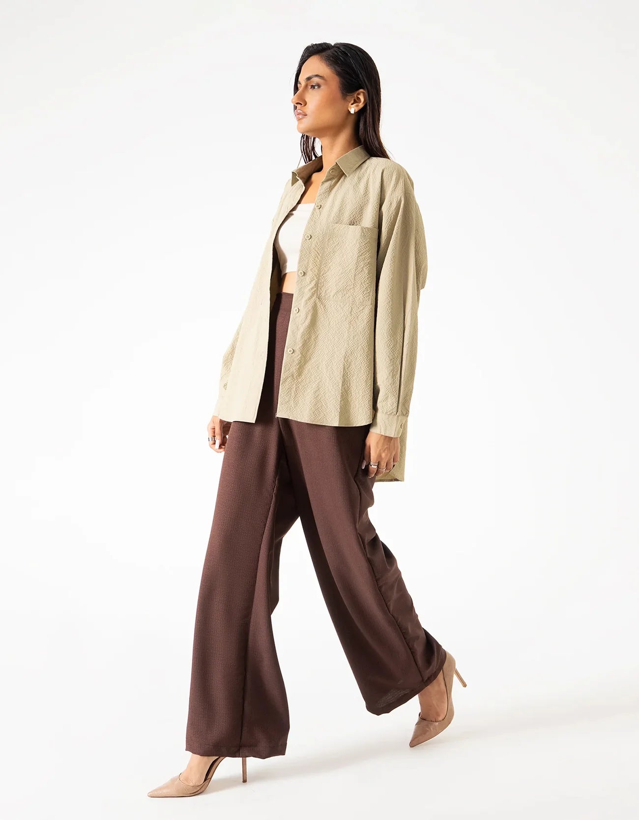 PATCH POCKET TEXTURED BUTTON DOWN SHIRT