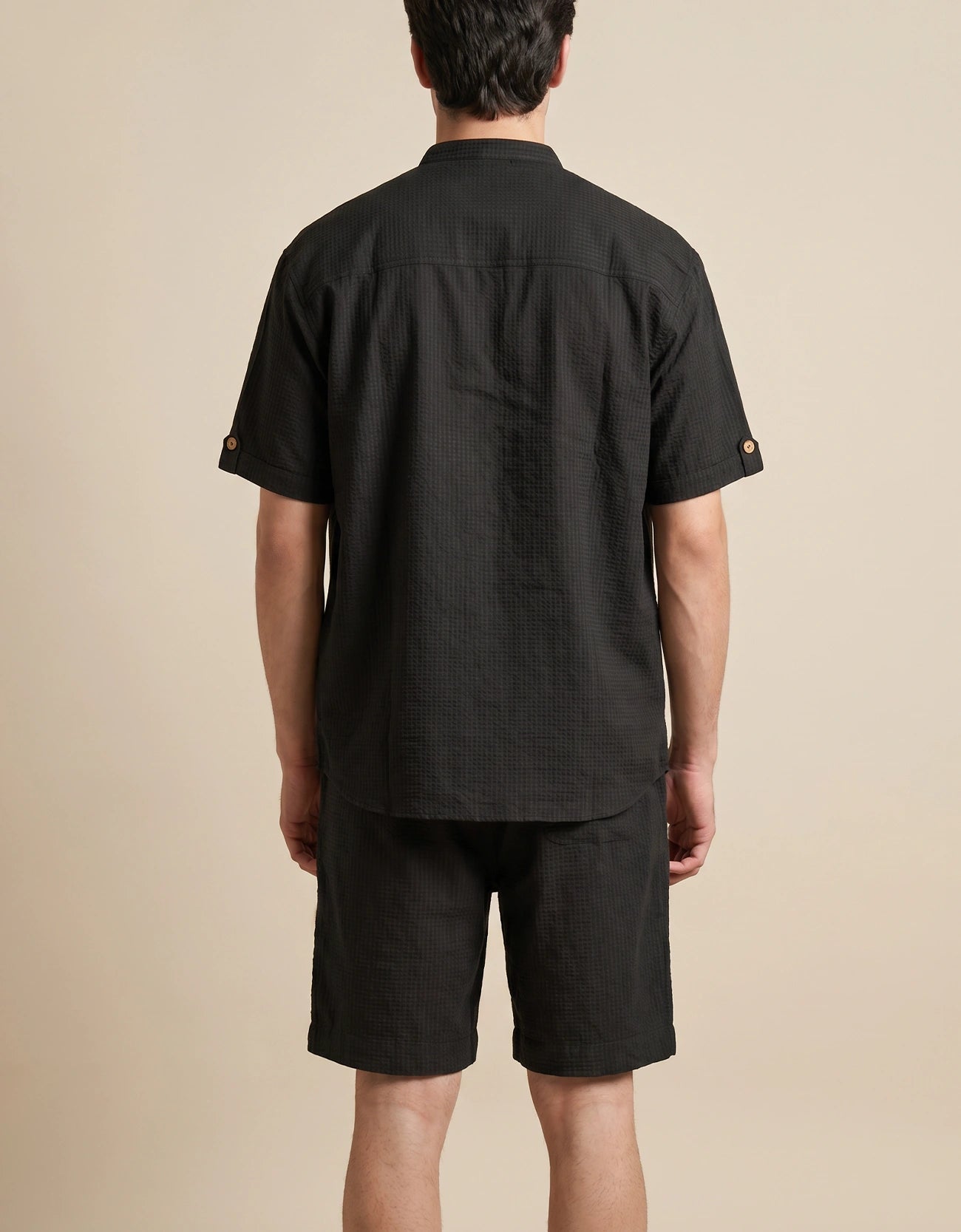 WAFFLE TEXTURED MEN'S SHORTS