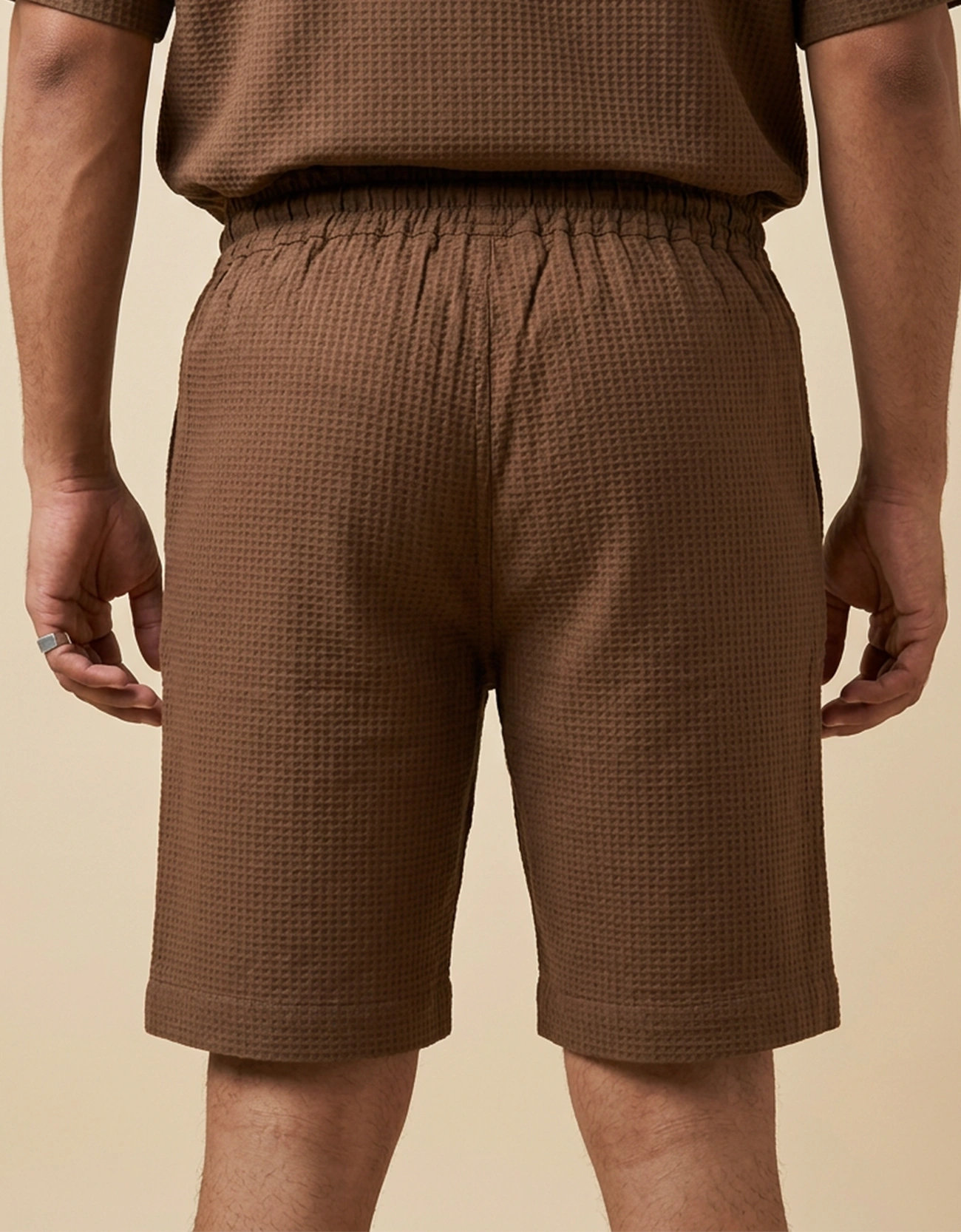WAFFLE TEXTURED MEN'S SHORTS