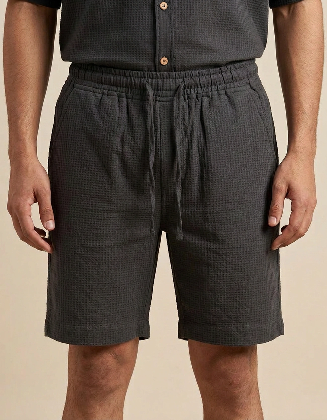 WAFFLE TEXTURED MEN'S SHORTS