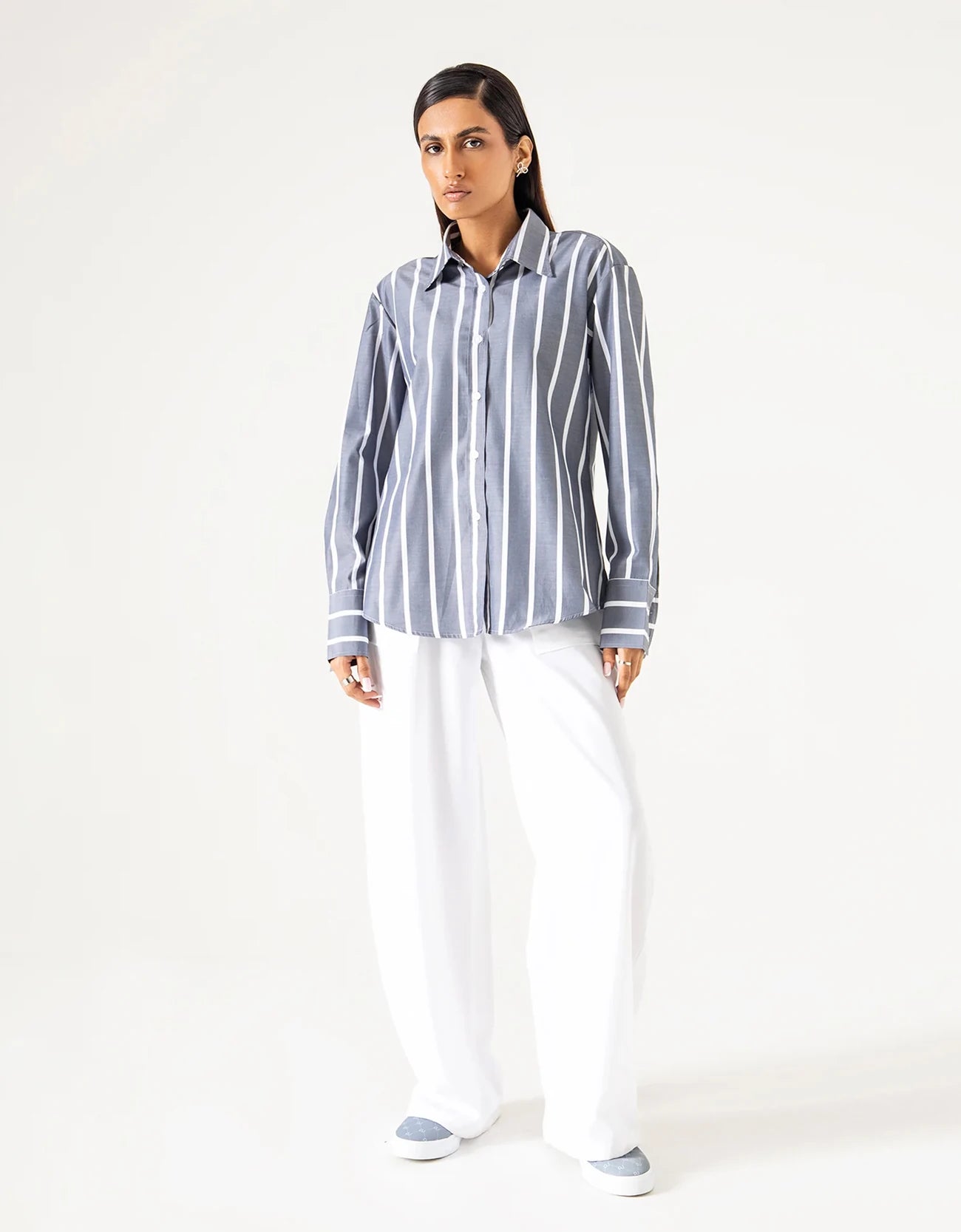 STRIPPED BUTTON DOWN SHIRT